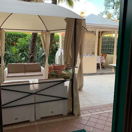 Bed & Breakfast Garda 4u 2*